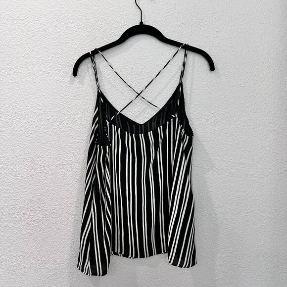 H&M Black and White Strappy Top - Picture 5 of 6